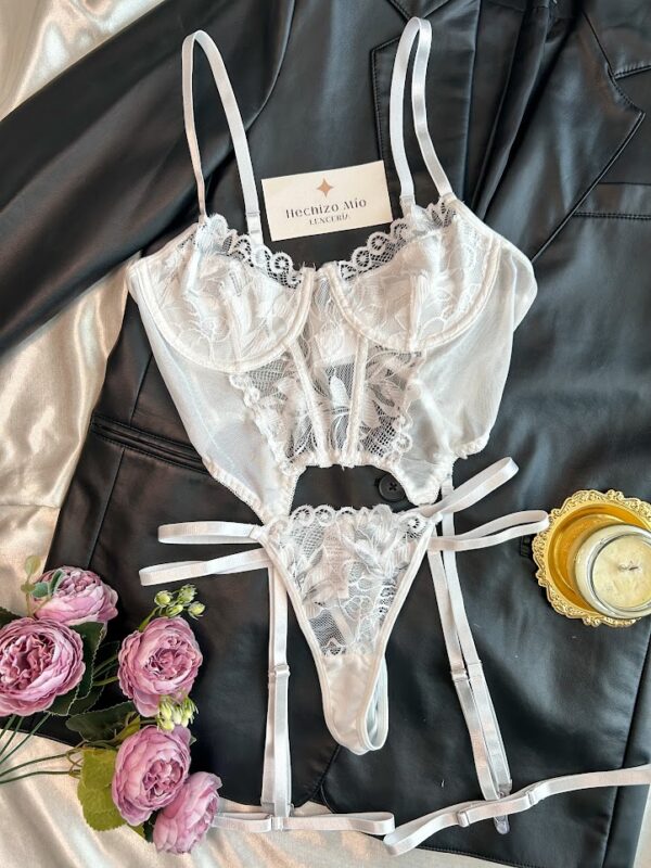 Conjunto Elthy