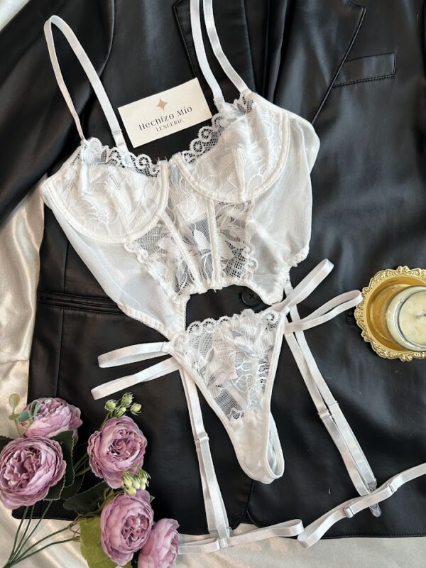 Conjunto Elthy