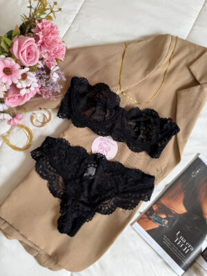 Conjunto Laura
