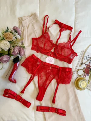 Conjunto Carmesí