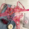Conjunto Isis