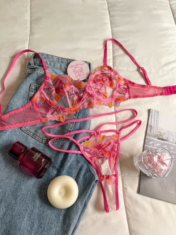 Conjunto Isis